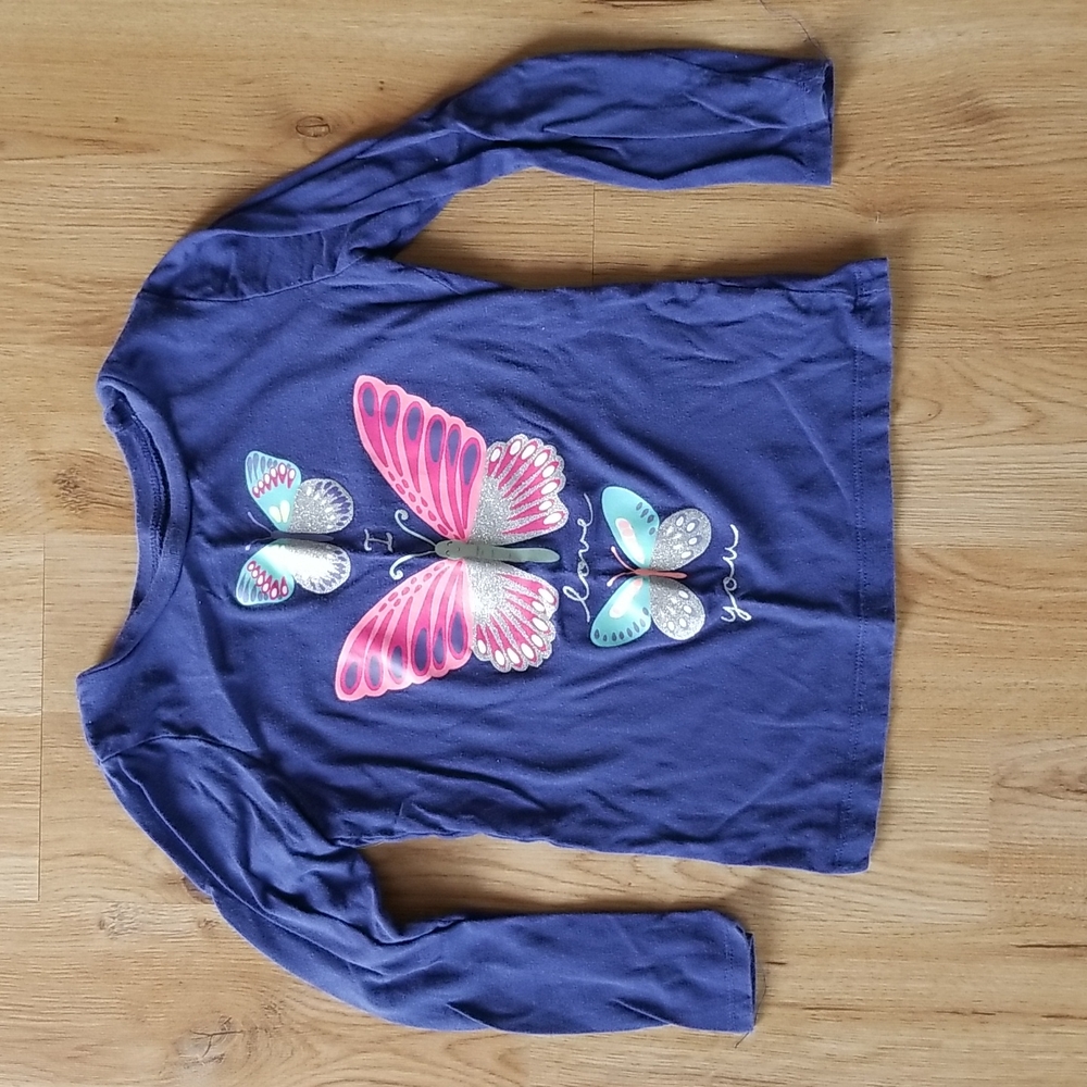 Carter's girls size 6 long sleeved shirt